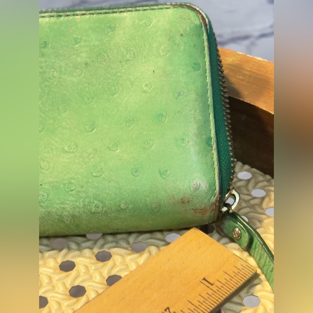 Kate Spade Kelly Green Ostrich Leather wallet - Picture 4 of 10